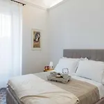Alojamento de Acomodação e Pequeno-almoço Sciara Larmisi