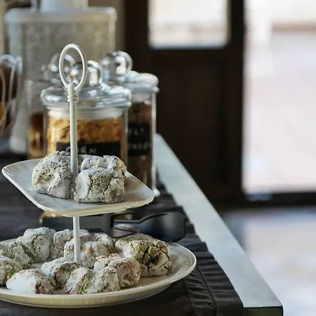 Bed & Breakfast Sciara Larmisi 3*