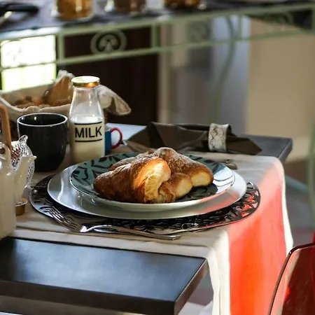 Bed & Breakfast Sciara Larmisi 3*