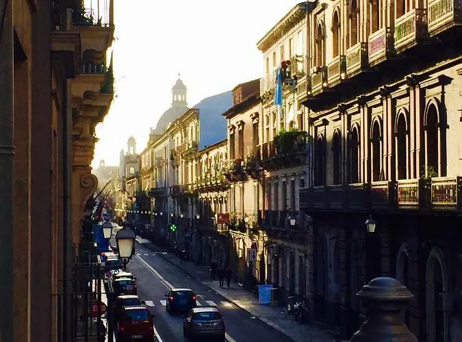 斯西拉密斯住宿加早餐旅馆 卡塔尼亚